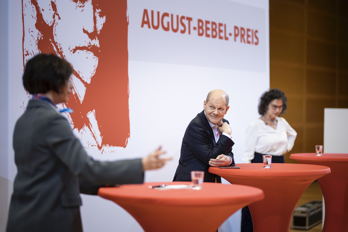 Foto: Jutta Allmendinger, Olaf Scholz und Susan Neiman diskutieren