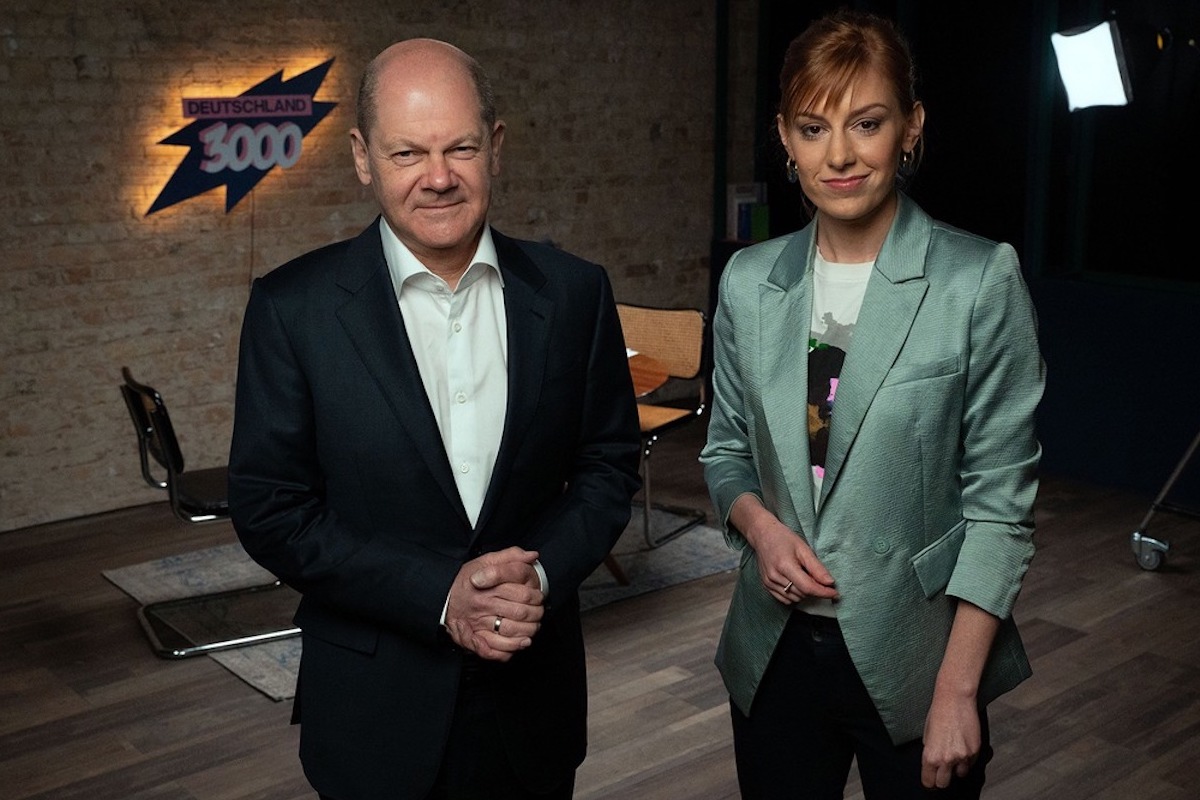 Foto: Olaf Scholz bei Deutschland3000 im Podcast mit Eva Schulz